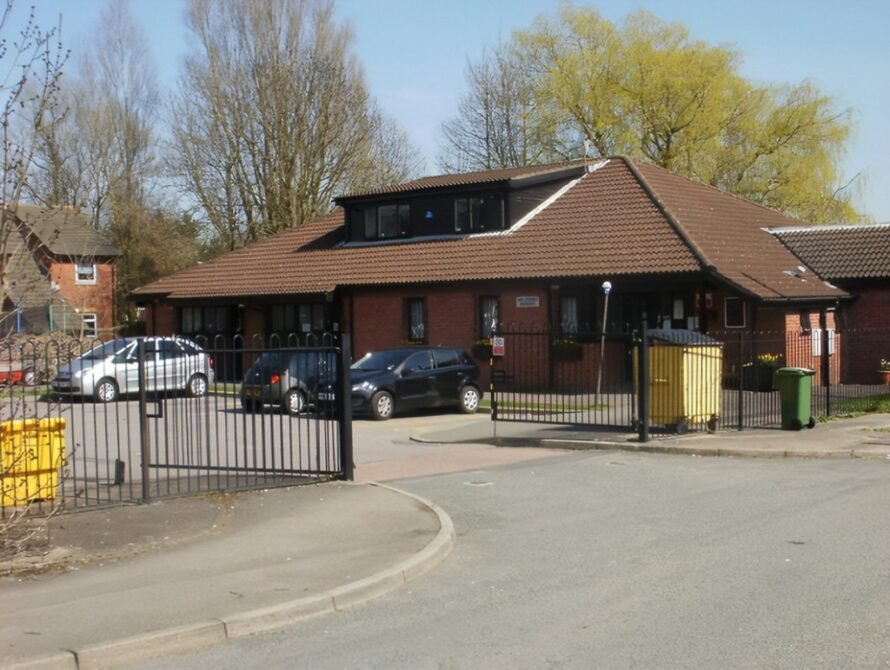 Oak Street Medical Practice: Appointments, Opening Times, Contact & NHS Services Oak Street Medical Practice