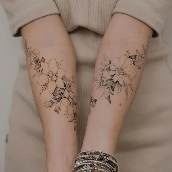 Fine Line Tattoo Ideas: 75+ Beautiful Minimalist Designs for Your Next Ink Fine Line Tattoo Ideas